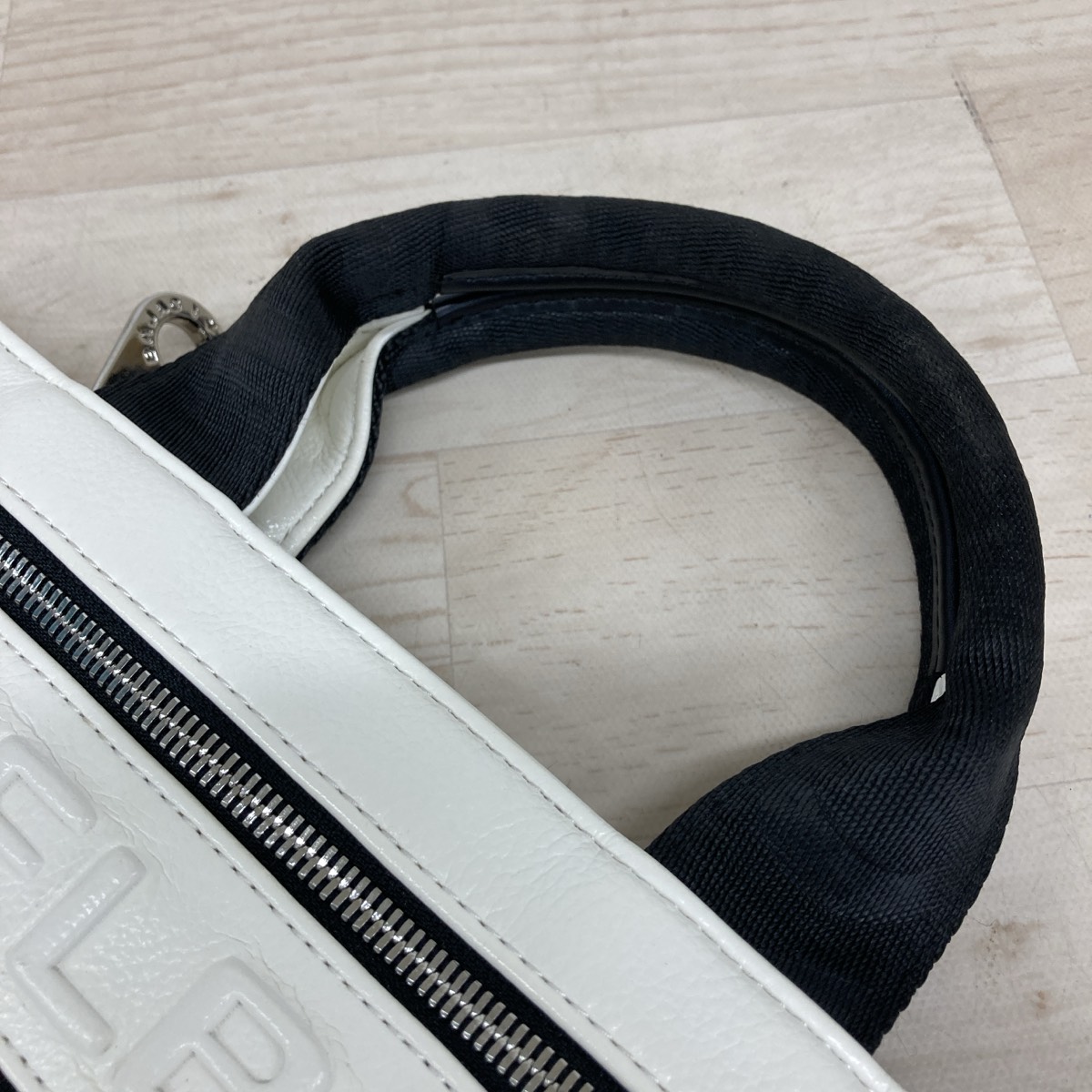此商品圖像無法被轉載請進入原始網查看